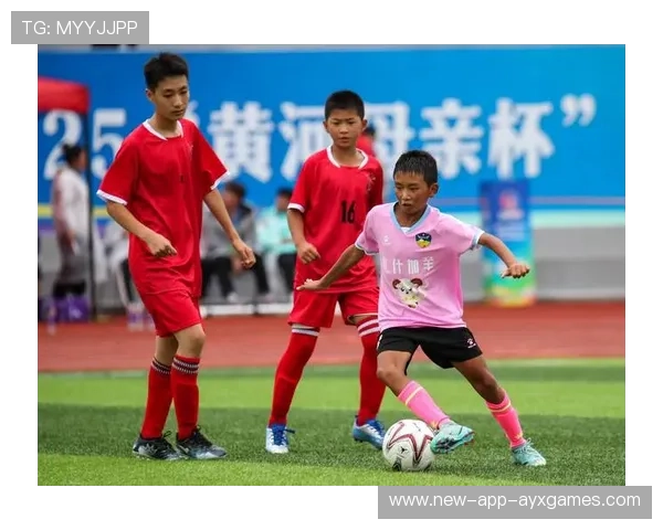 “青少年足球发展计划启动，基层体育振兴”，青少年足球训练计划制定