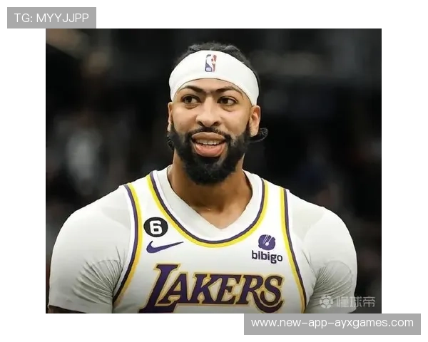 安东尼·戴维斯内线支配力十足，湖人防守体系完美